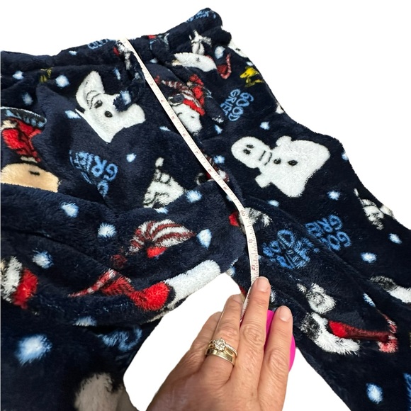 Peanuts Fleece Navy Blue Winter Print Pajama Pants - Picture 9 of 11
